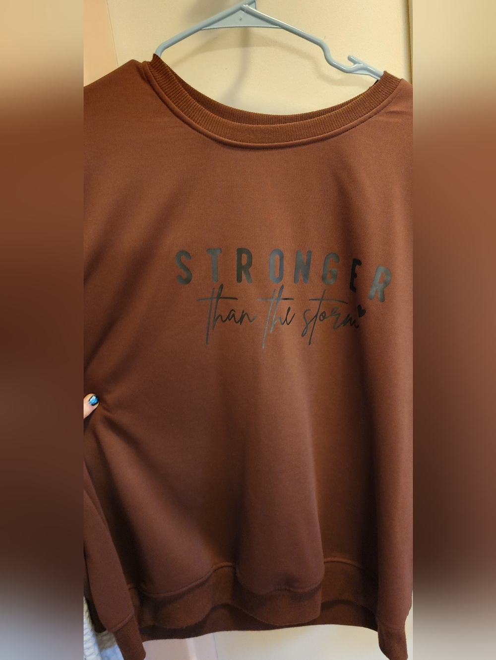 Strong Graphic Crewneck Sweatshirt - Brown